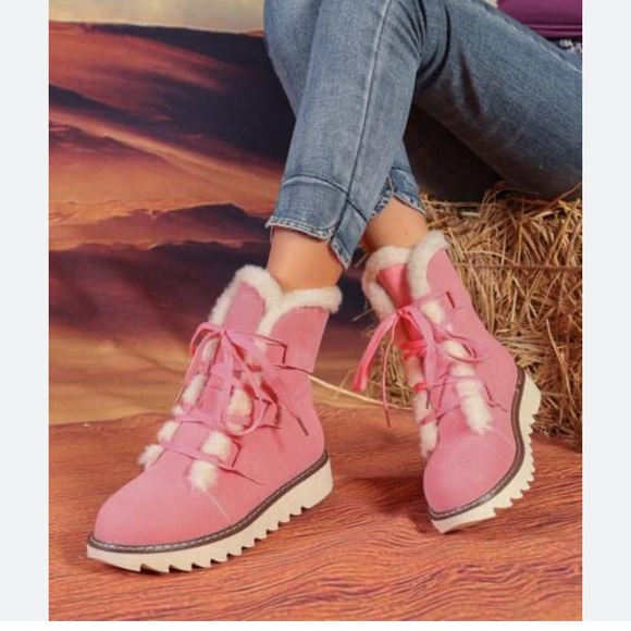 SHEIN Pink Faux Suede Lace Up Sherpa Fur Platform Moto Boots 8W NWOT - Picture 3 of 14